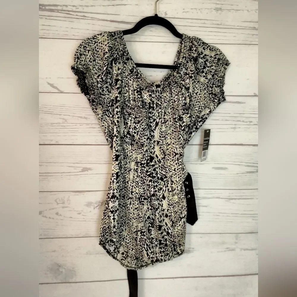 Essentials By Milano - Women's Blouse